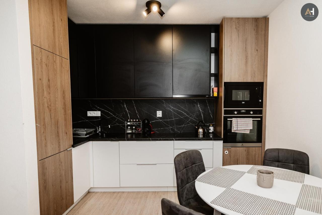 Ferienwohnung Ah Mlynska Basta II Free Parking Košice Exterior foto